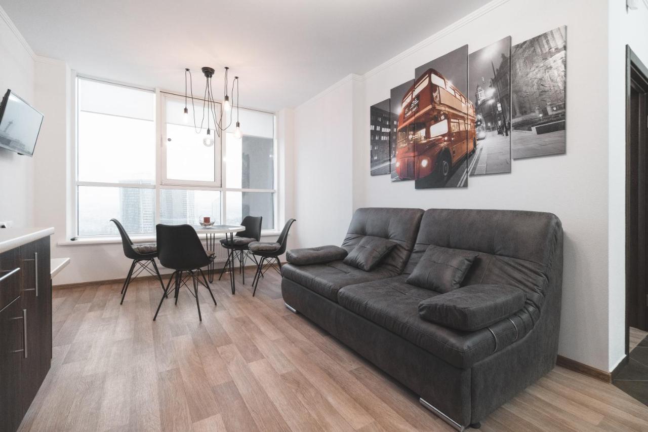 In The Sky Apartment Київ Екстер'єр фото